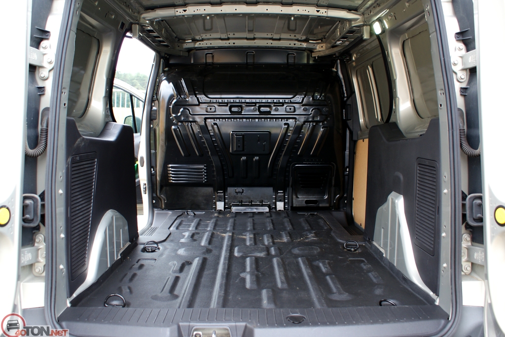 Ford Transit Connect L2 210 Trend 1.6 TDCi test 40ton