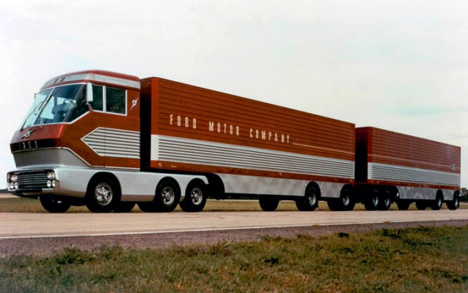 ford_turbine_truck_1964_big_red_1