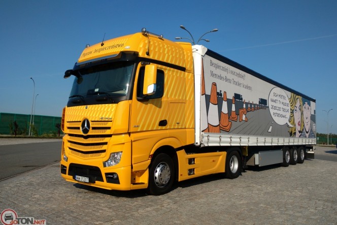actros_1851_sideguard_assist_test_04