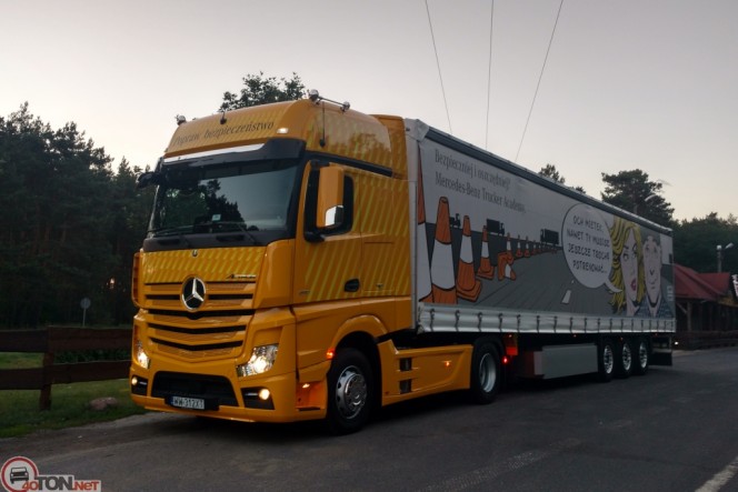actros_1851_sideguard_assist_test_17