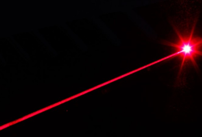 czerwone_swiatlo_lasera