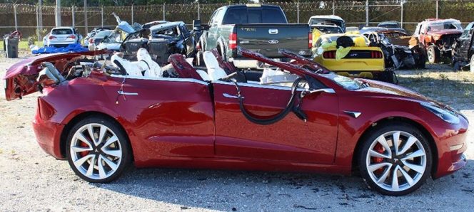 Tesla Model 3 wypadek